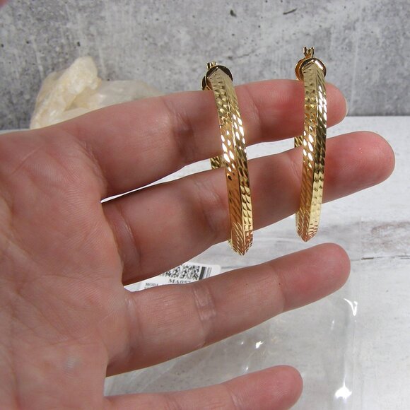 Moda Al Massimo 18K Gold Over Bronze Diamond Cut Large Hoop Earrings Unworn - Picture 4 of 6